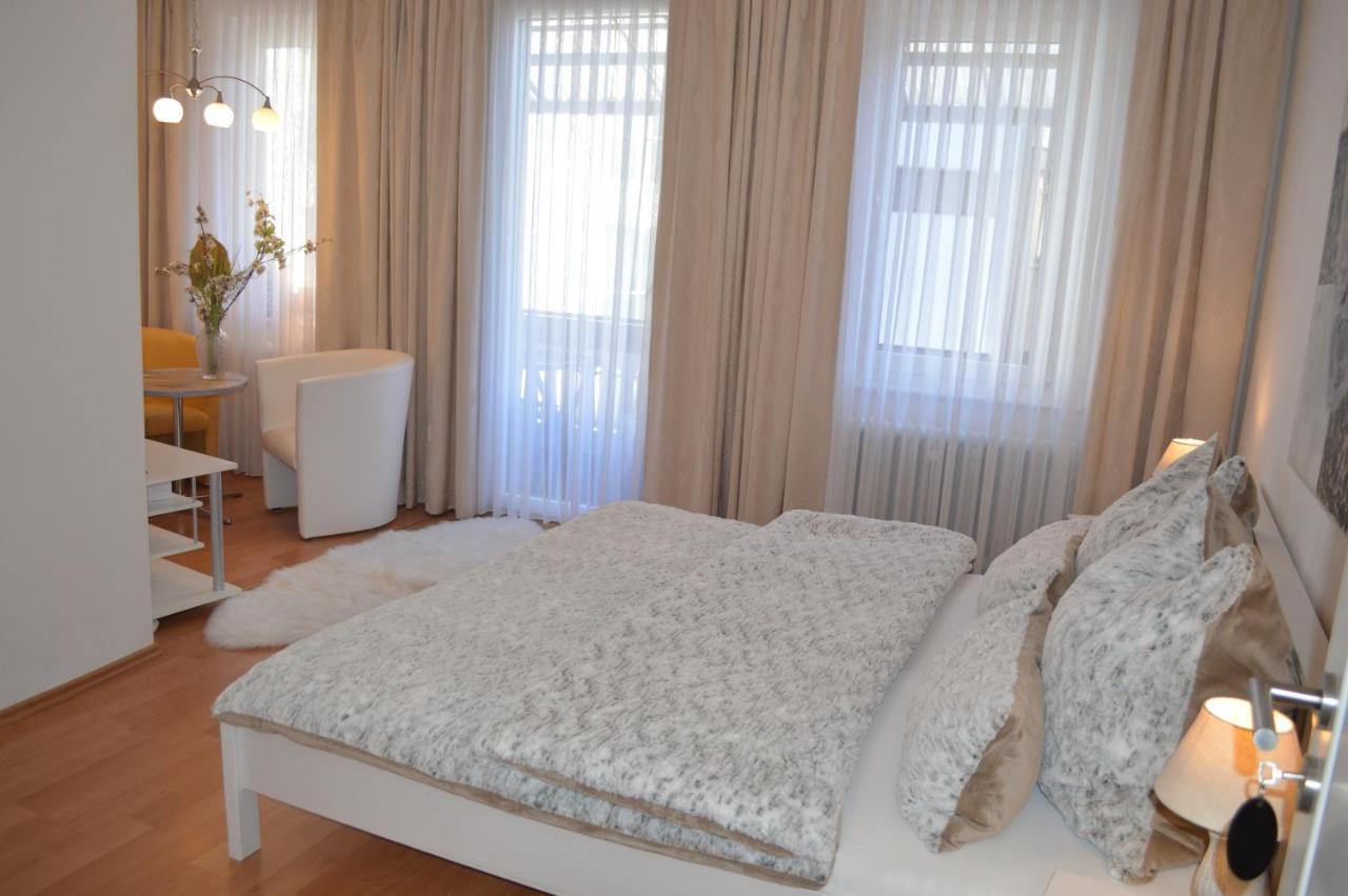 Ulrike'S Pension Am Kurpark Бад-Зоден-Аллендорф Экстерьер фото