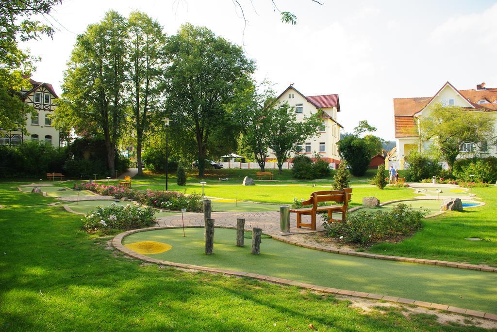 Ulrike'S Pension Am Kurpark Бад-Зоден-Аллендорф Экстерьер фото